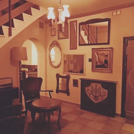 Insomnia Hotel Berga Extérieur photo